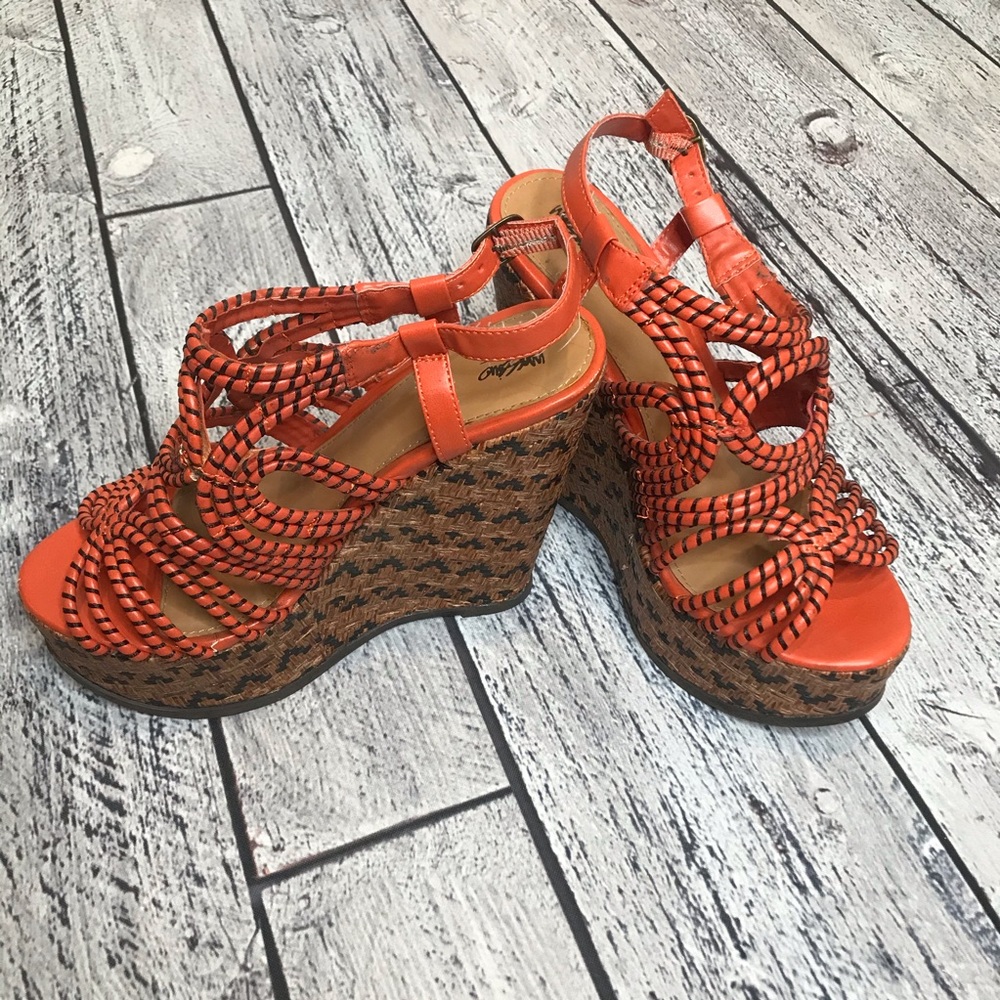 Mossimo wedges size 8 summer fun